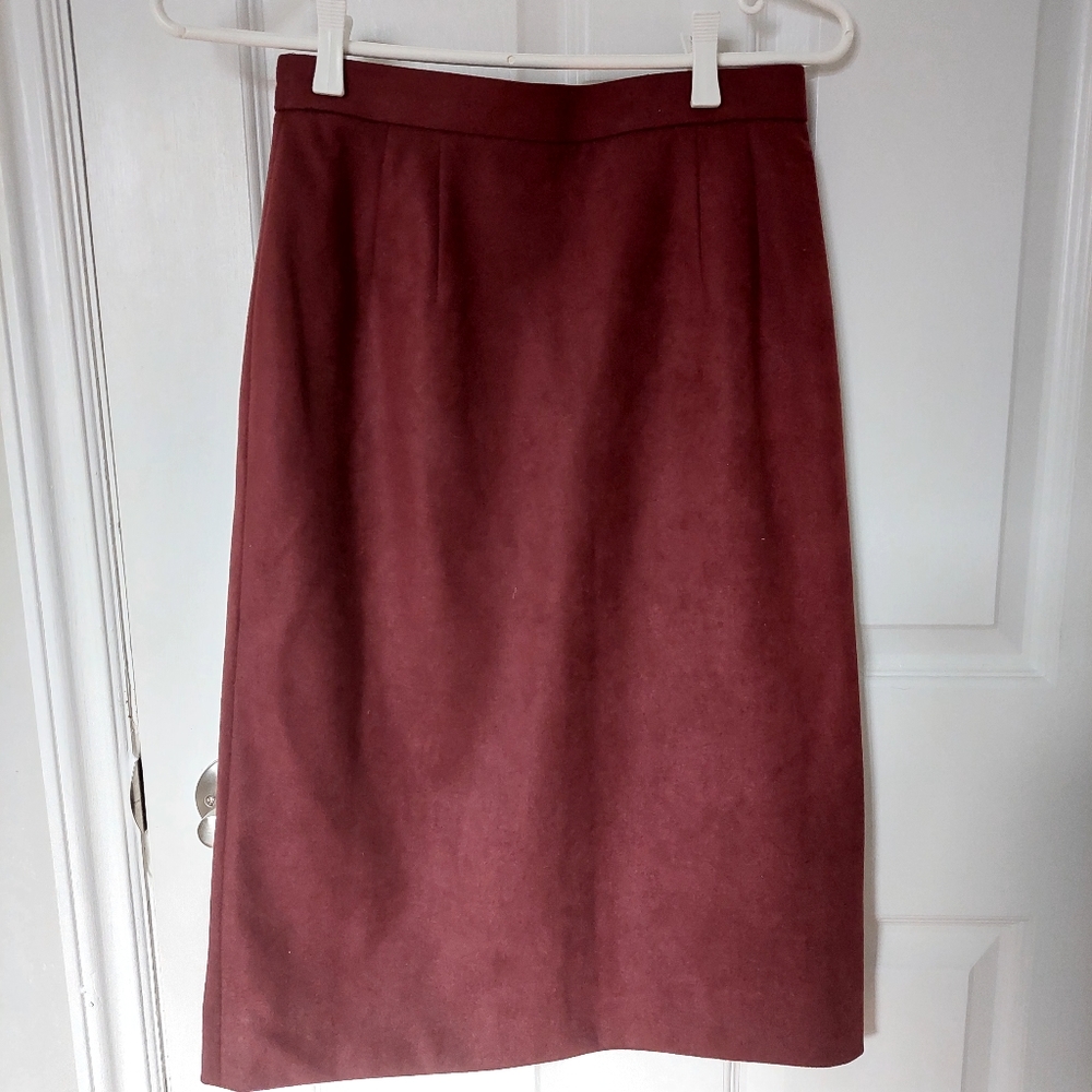 Women's Midi Length Pencil Skirt Wine Color Micro Fabric US 6/Japan 11